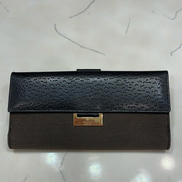 Authentic GUCCI Long Wallet Purse - Picture 1 of 13